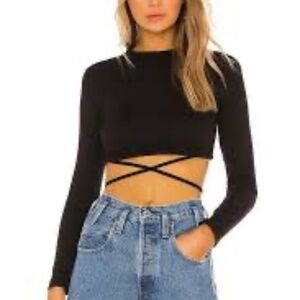Women Superdown Mia long sleeve crop top black Medium